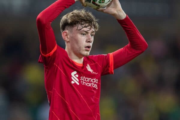 NORWICH, ENGLAND - Tuesday, September 21, 2021: Liverpool's Conor Bradley takes a throw-in during the Football League Cup 3rd Round match between Norwich City FC and Liverpool FC at Carrow Road. Liverpool won 3-0. (Pic by David Rawcliffe/Propaganda)