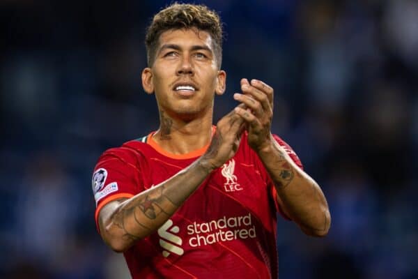 PORTO, PORTUGAL - Tuesday, September 28, 2021: Liverpool's two-goal hero Roberto Firmino applauds the travelling supporters after the UEFA Champions League Group B Matchday 2 game between FC Porto and Liverpool FC at the Estádio do Dragão. Liverpool won 5-1. (Pic by David Rawcliffe/Propaganda)