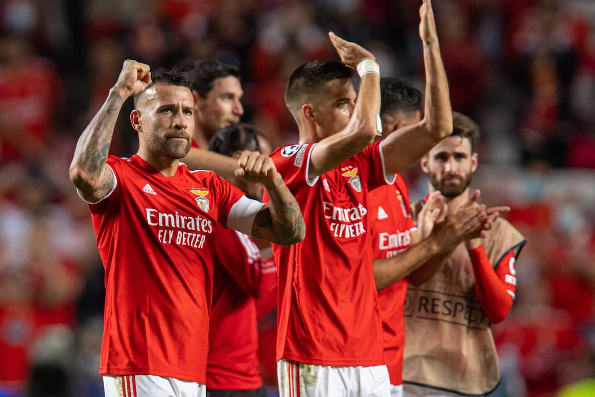 LISBON, PORTUGAL - Wednesday, September 29, 2021: Benfica's Nicola?s Otamendi celebrates after the UEFA Champions League Group E Matchday 2 game between SL Benfica and FC Barcelona at the Estádio da Luz. Benfica won 3-0. (Pic by David Rawcliffe/Propaganda)