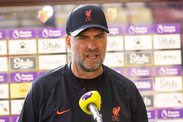 Watford, Inglaterra - Sábado 16 de octubre de 2021: el técnico del Liverpool, Jurgen Klopp, fue entrevistado después del partido de la Premier League entre Watford y Liverpool en Vicarage Road.  El Liverpool ganó 5-0.  (Foto de David Rawcliffe/Publicidad)