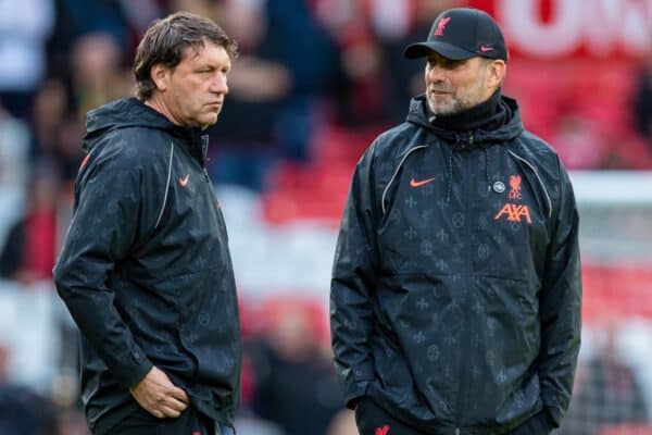 MANCHESTER, ENGLAND - Sunday, October 24, 2021: Liverpool's manager Jürgen Klopp (R) and assistant manager Peter Krawietz during the pre-match warm-up before the FA Premier League match between Manchester United FC and Liverpool FC at Old Trafford. Liverpool won 5-0. (Pic by David Rawcliffe/Propaganda)