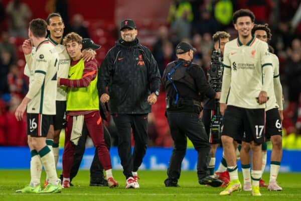 MANCHESTER, ENGLAND - Sunday, October 24, 2021: Liverpool's manager Jürgen Klopp celebrates after the FA Premier League match between Manchester United FC and Liverpool FC at Old Trafford. Liverpool won 5-0. (Pic by David Rawcliffe/Propaganda)