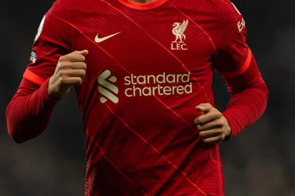 Standard Chartered sponsor kit general shirt (Pic by David Rawcliffe/Propaganda)