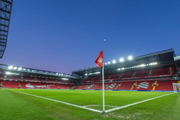 LIVERPOOL, ENGLAND - Thursday, January 13, 2022: The Liverpool FC crest on a corner flag pictured before the Football League Cup Semi-Final 1st Leg match between Liverpool FC and Arsenal FC. (Pic by David Rawcliffe/Propaganda)