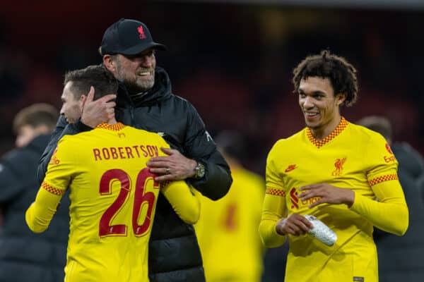 LONDON, ENGLAND - Thursday, January 20, 2022: Liverpool manager Jürgen Klopp celebrates with Andy Robertson and Trent Alexander-Arnold after the Football League Cup Semi-Final 2nd Leg match between Arsenal FC and Liverpool FC at the Emirates Stadium. Liverpool won 2-0, 2-0 on aggregate. (Pic by David Rawcliffe/Propaganda)