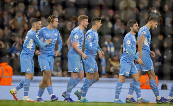 MANCHESTER, ENGLAND - Wednesday, February 9, 2022: Manchester City's Kevin De Bruyne (C) celebrates after scoring the second goal during the FA Premier League match between Manchester City FC and Brentford FC at the Etihad Stadium. Manchester City won 2-0. (Pic by David Rawcliffe/Propaganda)