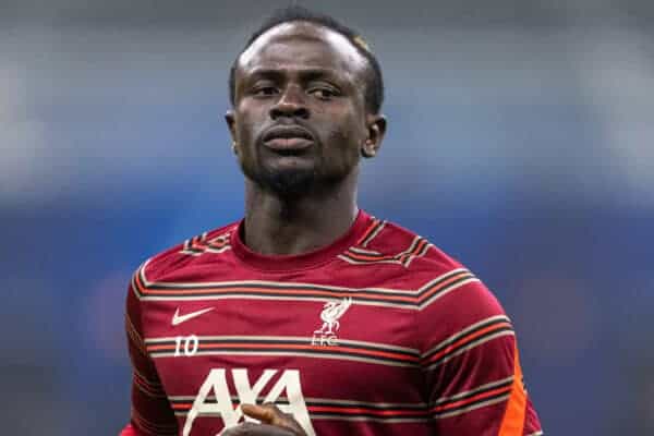 MILAN, ITALY - Tuesday, February 15, 2022: Liverpool's Sadio Mané during the pre-match warm-up before the UEFA Champions League Round of 16 1st Leg game between FC Internazionale Milano and Liverpool FC at the Stadio San Siro. Liverpool won 2-0. (Pic by David Rawcliffe/Propaganda)