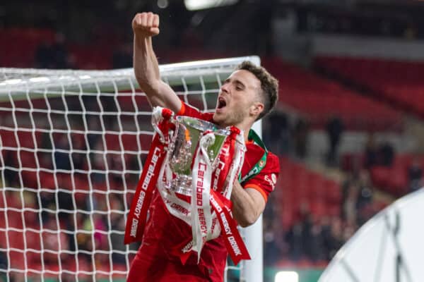 LONDON, ENGLAND - Sunday, February 27, 2022: Liverpool's Diogo Jota celebrates with the trophy after the Football League Cup Final match between Chelsea FC and Liverpool FC at Wembley Stadium. Liverpool won 11-10 on penalties after a goal-less draw. (Pic by David Rawcliffe/Propaganda)