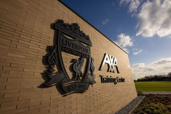 LIVERPOOL, ENGLAND - Monday, March 7, 2022: Liverpool club crest on the outside of the AXA Training Centre pictured ahead of the UEFA Champions League Round of 16 2nd Leg game between Liverpool FC and FC Internazionale Milano. (Pic by David Rawcliffe/Propaganda)