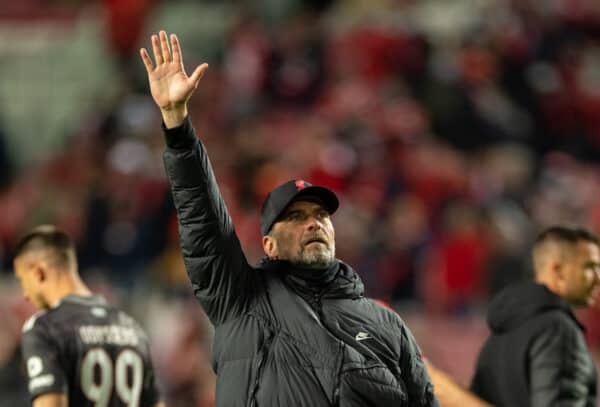 LISBON, PORTUGAL - Tuesday, April 5, 2022: Liverpool's manager Jürgen Klopp celebrates after the UEFA Champions League Quarter-Final 1st Leg game between SL Benfica and Liverpool FC at the Estádio da Luz. Liverpool won 3-1. (Pic by David Rawcliffe/Propaganda)