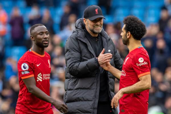 MANCHESTER, ENGLAND - Sunday, April 10, 2022: Liverpool's manager Jürgen Klopp (L) and Mohamed Salah after the FA Premier League match between Manchester City FC and Liverpool FC at the City of Manchester Stadium. The game ended in a 2-2 draw. (Pic by David Rawcliffe/Propaganda)