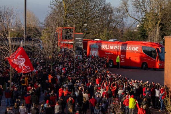 LIVERPOOL, ENGLAND - Wednesday, April 13, 2022: Liverpool's team bus arrives before the UEFA Champions League Quarter-Final 2nd Leg game between Liverpool FC and SL Benfica at Anfield. (Pic by David Rawcliffe/Propaganda)