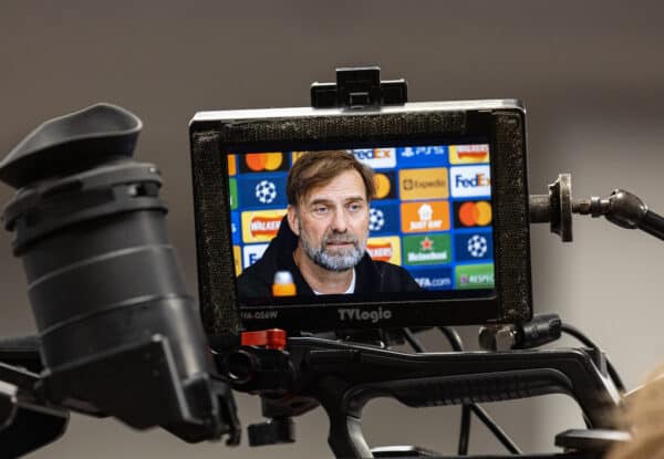 LIVERPOOL, ENGLAND - Tuesday, April 26, 2022: Liverpool's manager Jürgen Klopp seen on a television camera monitor during a press conference at Anfield ahead of the UEFA Champions League Semi-Final 1st Leg game between Liverpool FC and Villarreal CF. (Pic by David Rawcliffe/Propaganda)