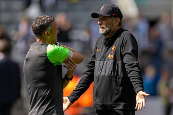 NEWCASTLE-UPON-TYNE, ENGLAND - Saturday, April 30, 2022: Liverpool's manager Jürgen Klopp speaks with referee Andre Marriner (L) during the pre-match warm-up before the FA Premier League match between Newcastle United FC and Liverpool FC at St James' Park. Liverpool won 1-0. (Pic by David Rawcliffe/Propaganda)