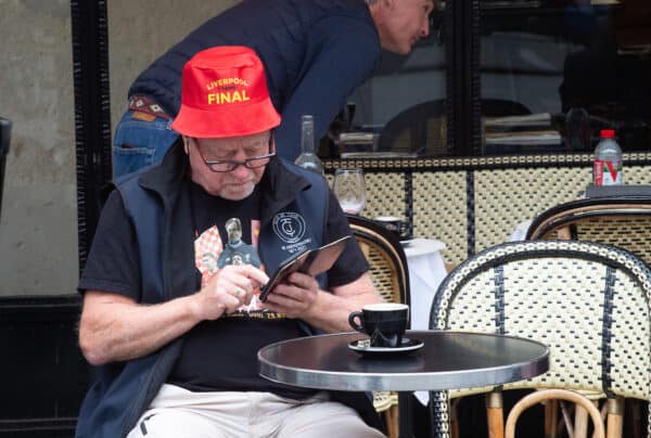 PARIS, FRANCE - Friday, May 27, 2022: Liverpool supporters arrive in Paris ahead of the UEFA Champions League Final game between Liverpool FC and Real Madrid CF. (Photo by Propaganda)