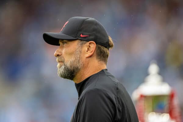 LEICESTER, ENGLAND - Saturday, July 30, 2022: Liverpool's manager Jürgen Klopp before the FA Community Shield friendly match between Liverpool FC and Manchester City FC at the King Power Stadium. Liverpool won 3-1. (Pic by David Rawcliffe/Propaganda)