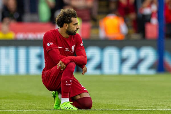 LEICESTER, ENGLAND - Saturday, July 30, 2022: Liverpool's Mohamed Salah kneels down (takes a knee) in support of the Black Lives Matter movement before the FA Community Shield friendly match between Liverpool FC and Manchester City FC at the King Power Stadium. Liverpool won 3-1. (Pic by David Rawcliffe/Propaganda)