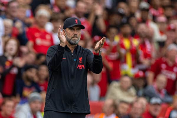 LEICESTER, ENGLAND - Saturday, July 30, 2022: Liverpool's manager Jürgen Klopp during the FA Community Shield friendly match between Liverpool FC and Manchester City FC at the King Power Stadium. Liverpool won 3-1. (Pic by David Rawcliffe/Propaganda)