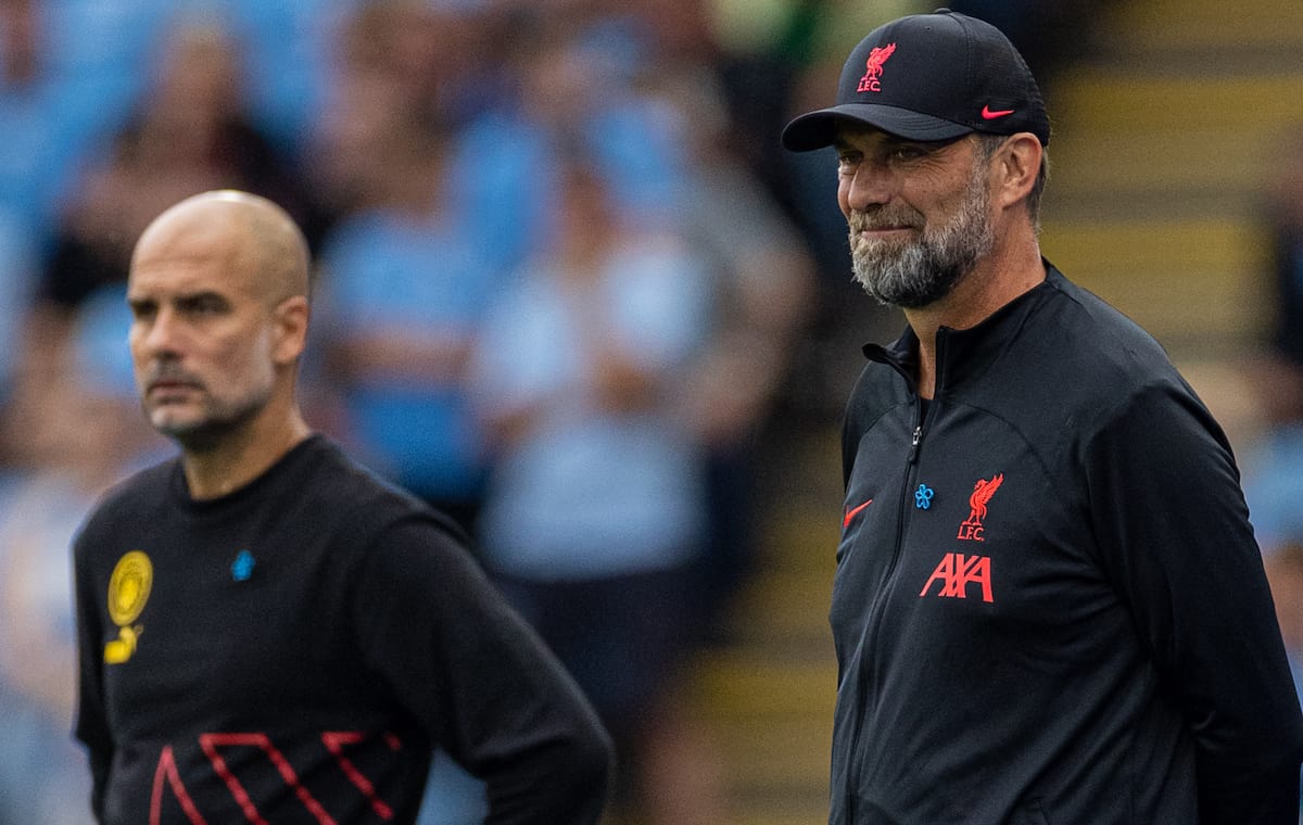 LEICESTER, ENGLAND - Saturday, July 30, 2022: Liverpool's manager Jürgen Klopp (R) and Manchester City's manager Josep 'Pep' Guardiola during the FA Community Shield friendly match between Liverpool FC and Manchester City FC at the King Power Stadium. Liverpool won 3-1. (Pic by David Rawcliffe/Propaganda)