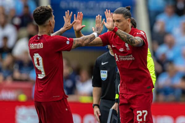 LEICESTER, ENGLAND - Saturday, July 30, 2022: Liverpool's substitute Darwin Núñez (R) replaces Roberto Firmino during the FA Community Shield friendly match between Liverpool FC and Manchester City FC at the King Power Stadium. Liverpool won 3-1. (Pic by David Rawcliffe/Propaganda)