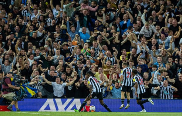 LIVERPOOL, ENGLAND - Wednesday, August 31, 2022: Newcastle United's Alexander Isak celebrates after scoring the opening goal during the FA Premier League match between Liverpool FC and Newcastle United FC at Anfield. Liverpool won 2-1.(Pic by David Rawcliffe/Propaganda)