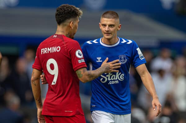 LIVERPOOL, ENGLAND - Saturday, September 3, 2022: Liverpool's Roberto Firmino (L) and Everton's Vitalii Mykolenko during the FA Premier League match between Everton FC and Liverpool FC, the 241st Merseyside Derby, at Goodison Park. (Pic by David Rawcliffe/Propaganda)