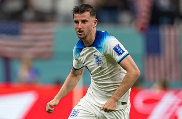 DOHA, QATAR - Friday, November 25, 2022: England's Mason Mount during the FIFA World Cup Qatar 2022 Group B match between England and USA at the Al Bayt Stadium. The game ended in a goal-less draw. (Pic by David Rawcliffe/Propaganda)