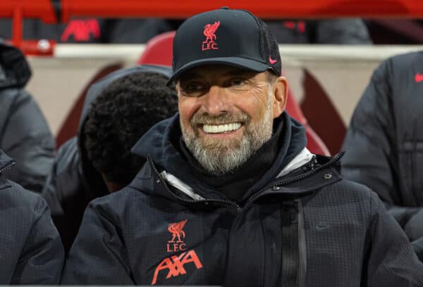 LONDON, ENGLAND - Monday, January 2, 2023: Liverpool's manager Jürgen Klopp before the FA Premier League match between Brentford FC and Liverpool FC at the Brentford Community Stadium. Brentford won 3-1. (Pic by David Rawcliffe/Propaganda)