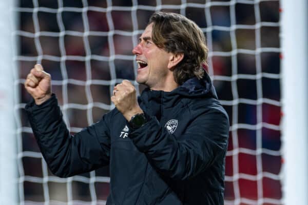 LONDON, ENGLAND - Monday, January 2, 2023: Brentford's manager Thomas Frank celebrates after the FA Premier League match between Brentford FC and Liverpool FC at the Brentford Community Stadium. Brentford won 3-1. (Pic by David Rawcliffe/Propaganda)