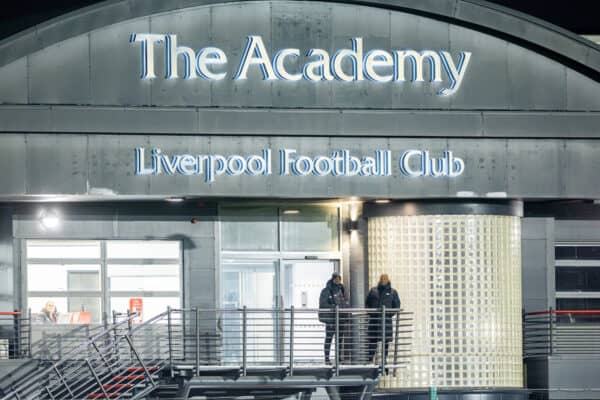 LIVERPOOL, ENGLAND - Wednesday, January 11, 2023: Former Liverpool players Michael Thomas (L) and John Barnes look on during the Premier League International Cup match between Liverpool FC Under-23's and Paris Saint-Germain Under-21's at the Liverpool Academy. (Pic by David Rawcliffe/Propaganda)