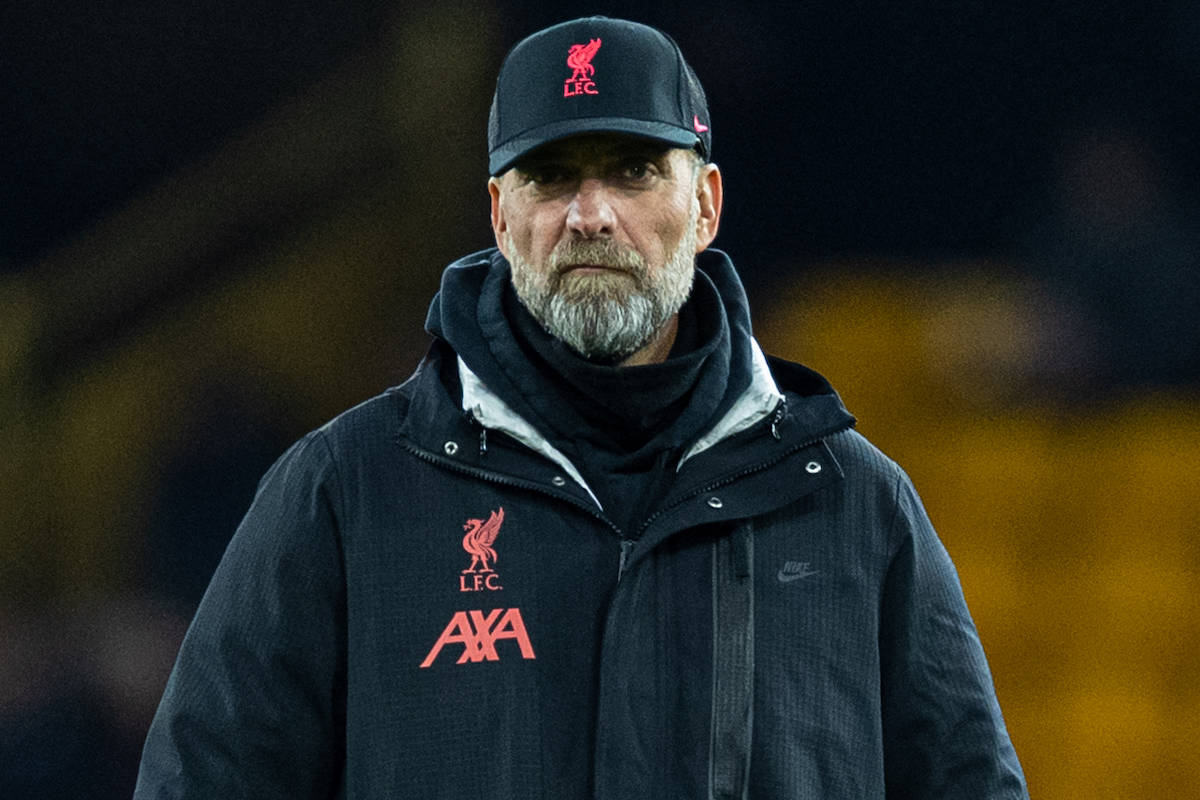 WOLVERHAMPTON, ENGLAND - Tuesday, January 17, 2023: Liverpool's manager Jürgen Klopp during the pre-match warm-up before the FA Cup 3rd Round Replay match between Wolverhampton Wanderers FC and Liverpool FC at Molineux Stadium. (Pic by David Rawcliffe/Propaganda)