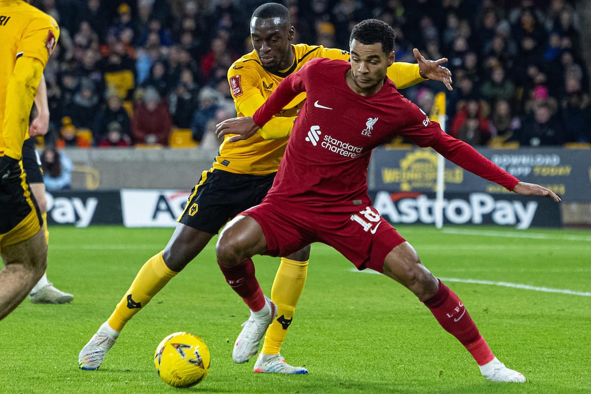 WOLVERHAMPTON, ENGLAND - Tuesday, January 17, 2023: Liverpool's Cody Gakpo (R) is challenged by Wolverhampton Wanderers' Tote António Gomes 'Toti' during the FA Cup 3rd Round Replay match between Wolverhampton Wanderers FC and Liverpool FC at Molineux Stadium. Liverpool won 1-0. (Pic by David Rawcliffe/Propaganda)