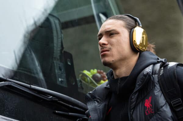 BRIGHTON & HOVE, ENGLAND - Sunday, January 29, 2023: Liverpool's Darwin Núñez arrives before the FA Cup 4th Round match between Brighton & Hove Albion FC and Liverpool FC at the Falmer Stadium. Brighton won 2-1. (Pic by David Rawcliffe/Propaganda)