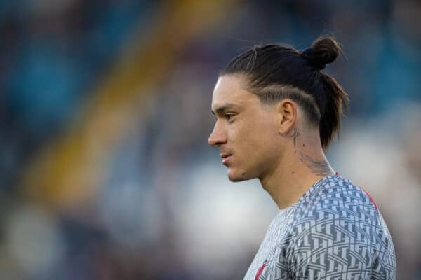 LEEDS, ENGLAND - Monday, April 17, 2023: Liverpool's Darwin Núñez during the pre-match warm-up before the FA Premier League match between Leeds United FC and Liverpool FC at Elland Road. (Pic by David Rawcliffe/Propaganda)