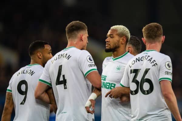LIVERPOOL, ENGLAND - Thursday, April 27, 2023: Newcastle United's Joelinton Cássio Apolinário de Lira helps to line-up the Newcastle United wall during the FA Premier League match between Everton FC and Newcastle United FC at Goodison Park. (Pic by Jessica Hornby/Propaganda)