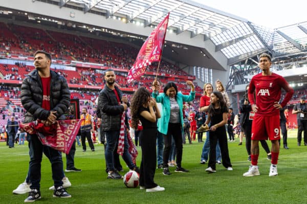 LIVERPOOL, ENGLAND - Saturday, May 20, 2023: Liverpool's Roberto Firmino says an emotional goodbye to the supporters after the FA Premier League match between Liverpool FC and Aston Villa FC at Anfield. (Pic by David Rawcliffe/Propaganda)