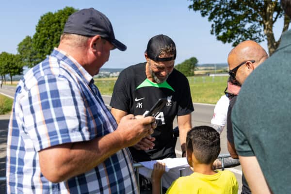 DONESCHINGEN, GERMANY - Tuesday, July 18, 2023: Liverpool's manager Jürgen Klopp stops to greet supporters on his way to a training session during a pre-season training camp in Germany. (Pic by David Rawcliffe/Propaganda)
