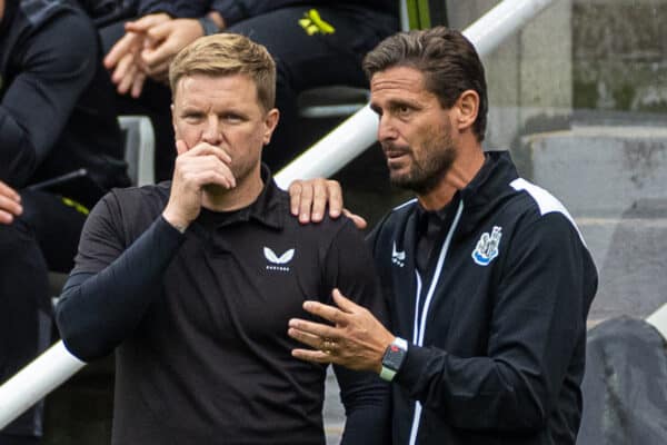 NEWCASTLE-UPON-TYNE, ENGLAND - Sunday, August 27, 2023: Newcastle United's manager Eddie Howe and assistant Jason Tindall during the FA Premier League match between Newcastle United FC and Liverpool FC at St James' Park. Liverpool won 2-1. (Pic by David Rawcliffe/Propaganda)