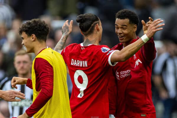 NEWCASTLE-UPON-TYNE, ENGLAND - Sunday, August 27, 2023: Liverpool's two-goal hero Darwin Núñez celebrates with Cody Gakpo at the final whistle during the FA Premier League match between Newcastle United FC and Liverpool FC at St James' Park. Liverpool won 2-1. (Pic by David Rawcliffe/Propaganda)