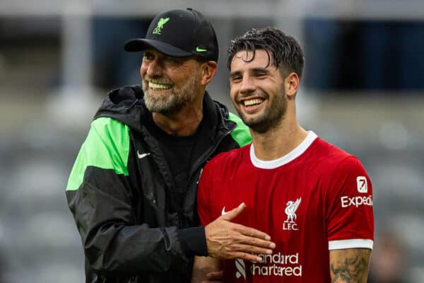 NEWCASTLE-UPON-TYNE, ENGLAND - Sunday, August 27, 2023: Liverpool's manager Jürgen Klopp (L) and Dominik Szoboszlai celebrate at the final whistle during the FA Premier League match between Newcastle United FC and Liverpool FC at St James' Park. Liverpool won 2-1. (Pic by David Rawcliffe/Propaganda)