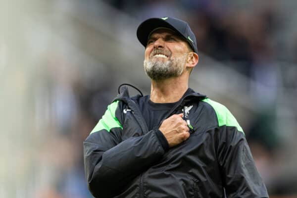 NEWCASTLE-UPON-TYNE, ENGLAND - Sunday, August 27, 2023: Liverpool's manager Jürgen Klopp celebrates after the FA Premier League match between Newcastle United FC and Liverpool FC at St James' Park. Liverpool won 2-1. (Pic by David Rawcliffe/Propaganda)