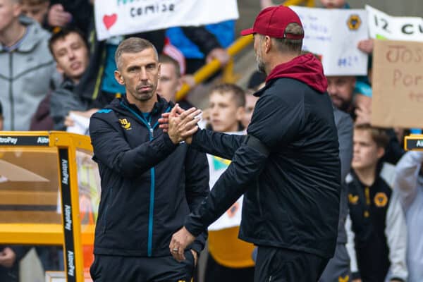 WOLVERHAMPTON, ENGLAND - Saturday, September 16, 2023: Wolverhampton Wanderers' manager Gary O'Neil (L) shakes hands with Liverpool's manager Jürgen Klopp during the FA Premier League match between Wolverhampton Wanderers FC and Liverpool FC at Molineux Stadium. Liverpool won 3-1. (Pic by David Rawcliffe/Propaganda)