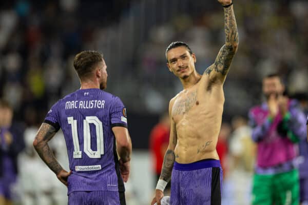 LINZ, AUSTRIA - Thursday, September 21, 2023: Liverpool's Darwin Núñez salutes the supporters after the UEFA Europa League Group E matchday 1 game between LASK and Liverpool FC at the Raiffeisen Arena. Liverpool won 3-1. (Pic by David Rawcliffe/Propaganda)