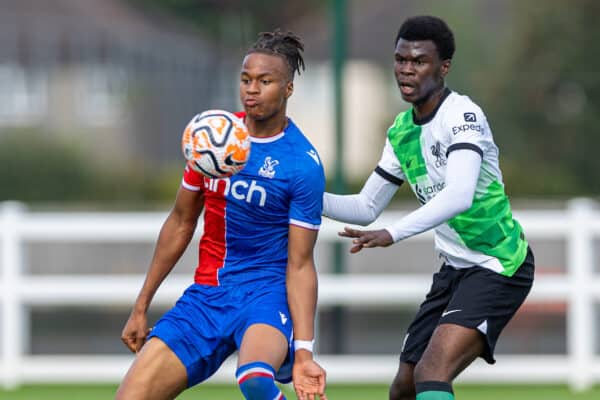 LONDON, ENGLAND - Sunday, October 1, 2023: Crystal Palace's Ademola Ola-Adebomi (L) and Liverpool's Amara Nallo during the Premier League 2 Division 1 match between Crystal Palace’s Under-21’s and Liverpool FC Under-21's at the Crystal Palace Training Ground. (Pic by David Rawcliffe/Propaganda)