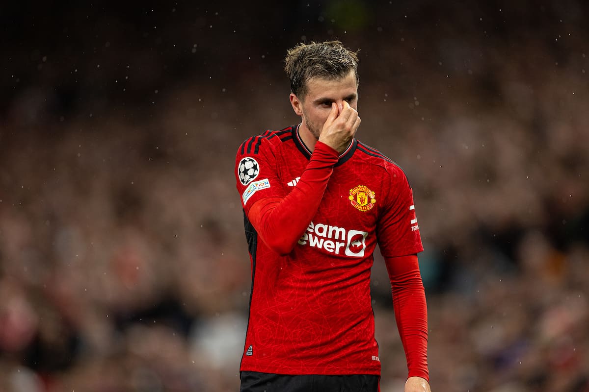 MANCHESTER, ENGLAND - Tuesday, October 3, 2023: Manchester United's Mason Mount during the UEFA Champions League Group A match between Manchester United FC and Galatasaray S.K. at Old Trafford. Galatasaray won 3-2. (Pic by David Rawcliffe/Propaganda)