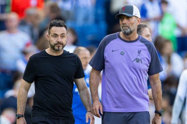 BRIGHTON & HOVE, ENGLAND - Sunday, October 8, 2023: Liverpool's manager Jürgen Klopp (R) and Brighton & Hove Albion's manager Roberto De Zerbi speak after the FA Premier League match between Brighton & Hove Albion FC and Liverpool FC at the American Express Community Stadium. The game ended in a 2-2 draw. (Pic by David Rawcliffe/Propaganda)