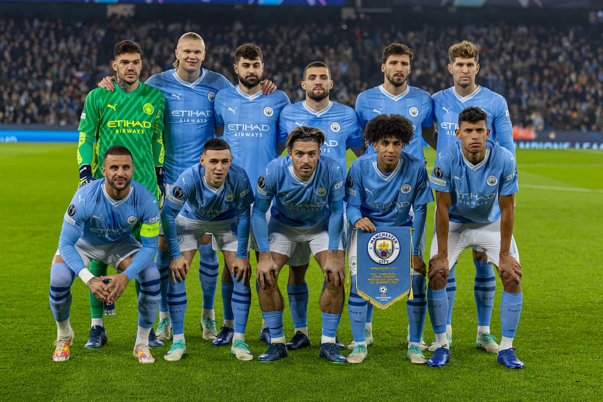 MANCHESTER, ENGLAND - Tuesday, November 7, 2023: Manchester City players line-up for a team group photograph before the UEFA Champions League Group G match between Manchester City FC and BSC Young Boys at the City of Manchester Stadium. Back row L-R: goalkeeper Ederson Santana de Moraes, Erling Haaland, Joško Gvardiol, Mateo Kova?i?, Ruben Dias, John Stones. Front row L-R: Kyle Walker, Phil Foden, Jack Grealish, Rico Mark Lewis, Matheus Nunes. (Photo by David Rawcliffe/Propaganda)