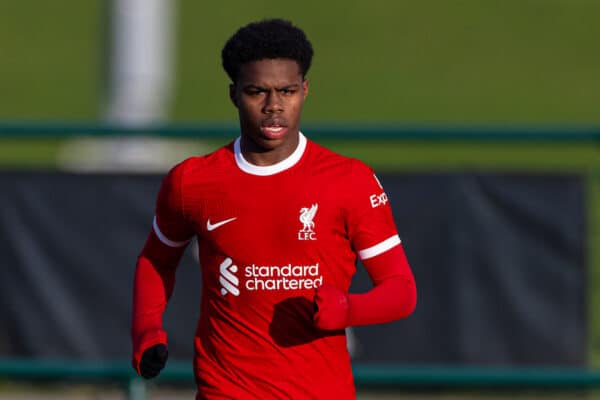 MANCHESTER, ENGLAND – Samstag, 2. Dezember 2023: Liverpools Keyrol Figueroa während des U18-Premier-League-Spiels zwischen Liverpool FC U18 und Manchester City FC U18 auf dem Etihad Campus. Man City gewann 3:0. (Foto von David Rawcliffe/Propaganda)