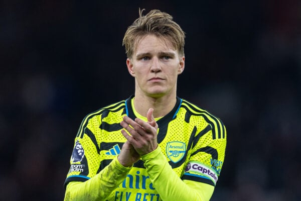 LIVERPOOL, ENGLAND - Saturday, December 23, 2023: Arsenal's captain Martin Ødegaard applauds the supporters after the FA Premier League match between Liverpool FC and Arsenal FC at Anfield. The game ended in a 1-1 draw. (Photo by David Rawcliffe/Propaganda)