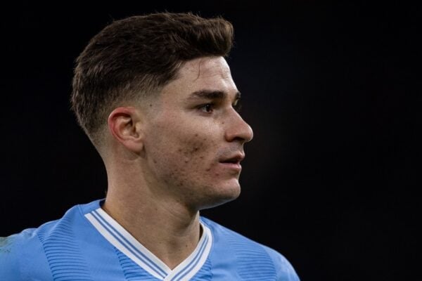 MANCHESTER, ENGLAND - Saturday, December 30, 2023: Manchester City's Julián Álvarez during the FA Premier League match between Manchester City FC and Sheffield United FC at the City of Manchester Stadium. Man City won 2-0. (Photo by David Rawcliffe/Propaganda)
